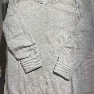 Sweater gray.